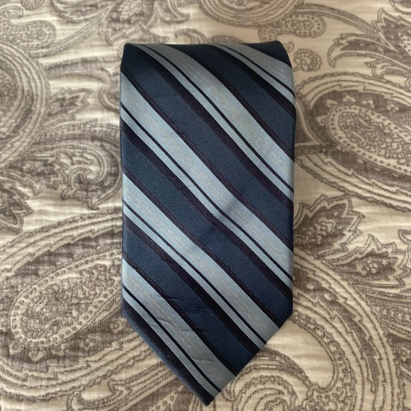 Calvin Klein Other - Calvin Klein men tie